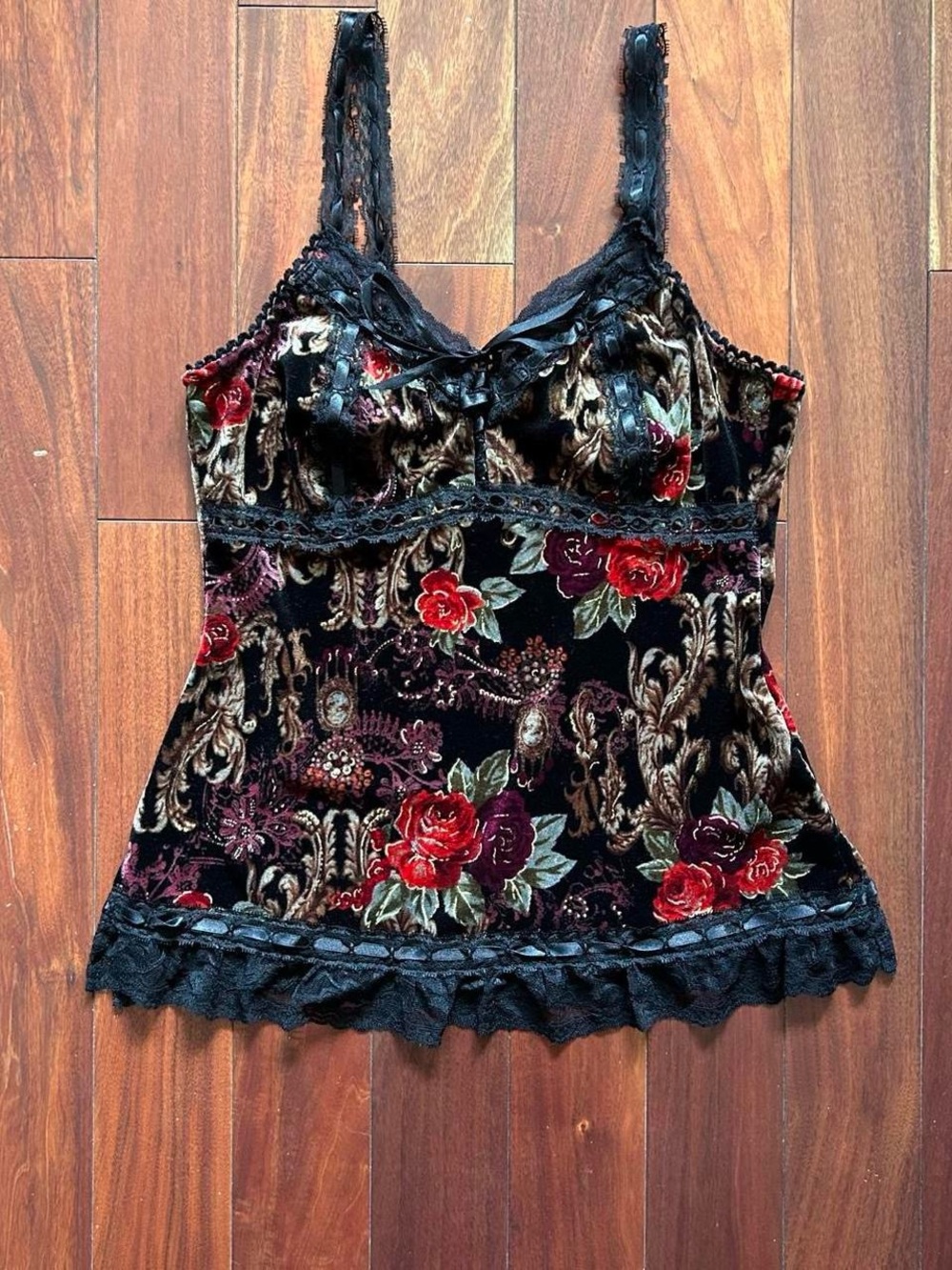 Velvet Floral Lace Cami Top in Black and Red